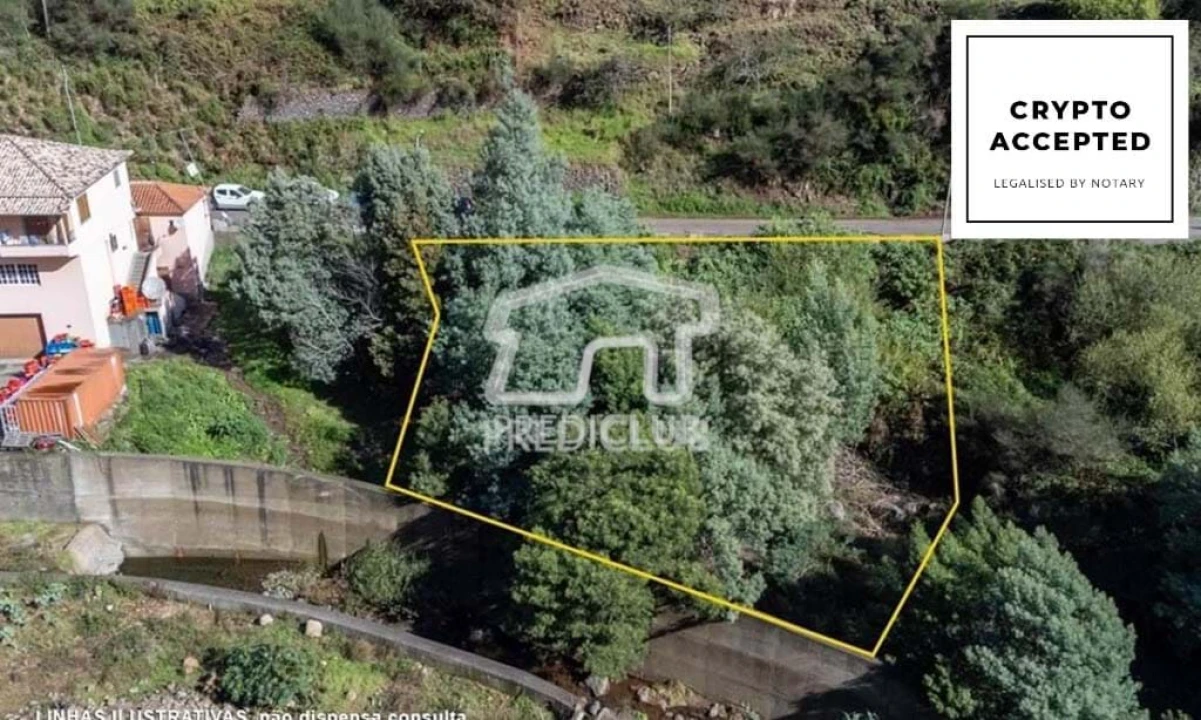 Terreno para Venda em Camacha Foto 1