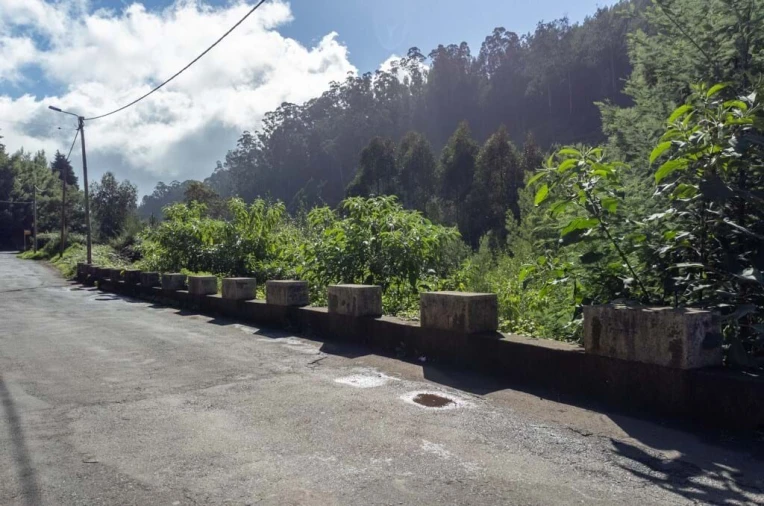 Terreno para Venda em Camacha Foto 7
