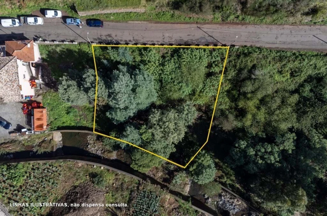 Terreno para Venda em Camacha Foto 4