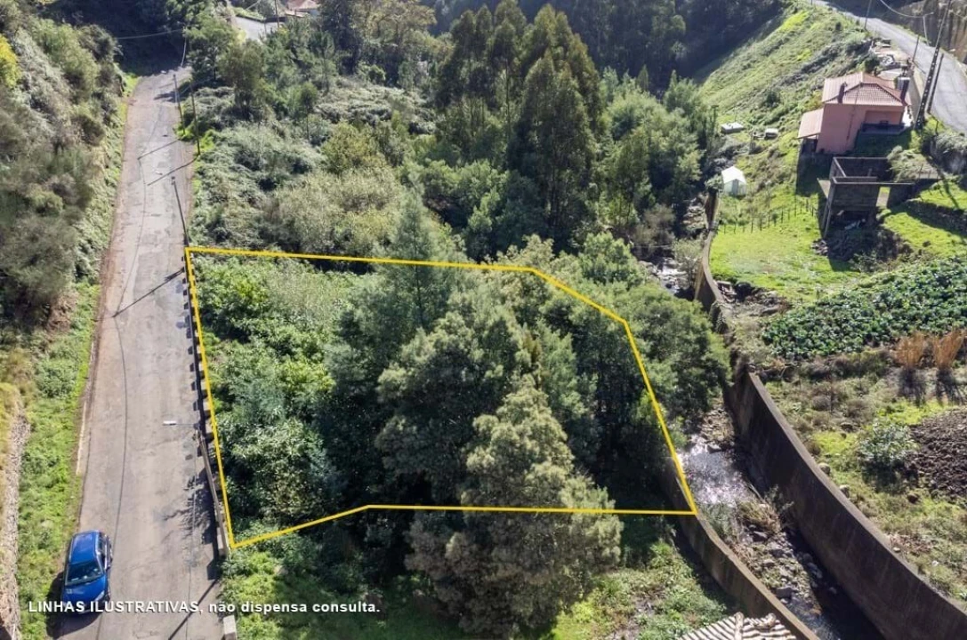 Terreno para Venda em Camacha Foto 5