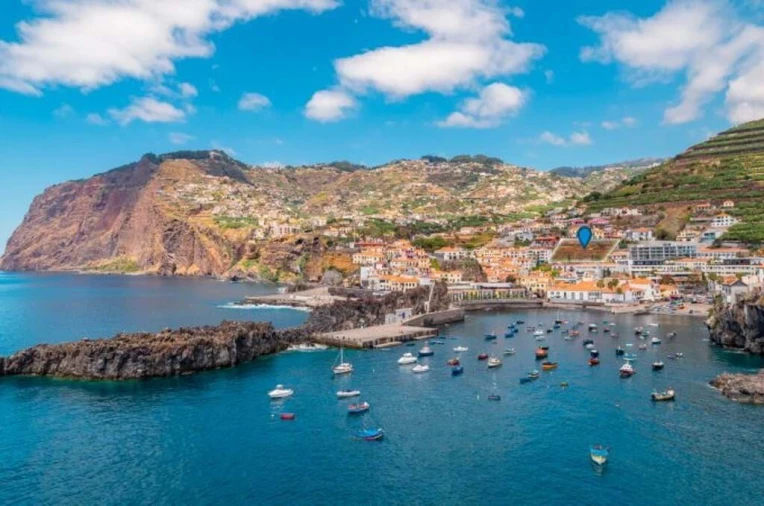 Apartamento T2 para Venda em Camara de Lobos Foto 19