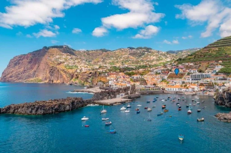 Apartamento T2 para Venda em Camara de Lobos Foto 13