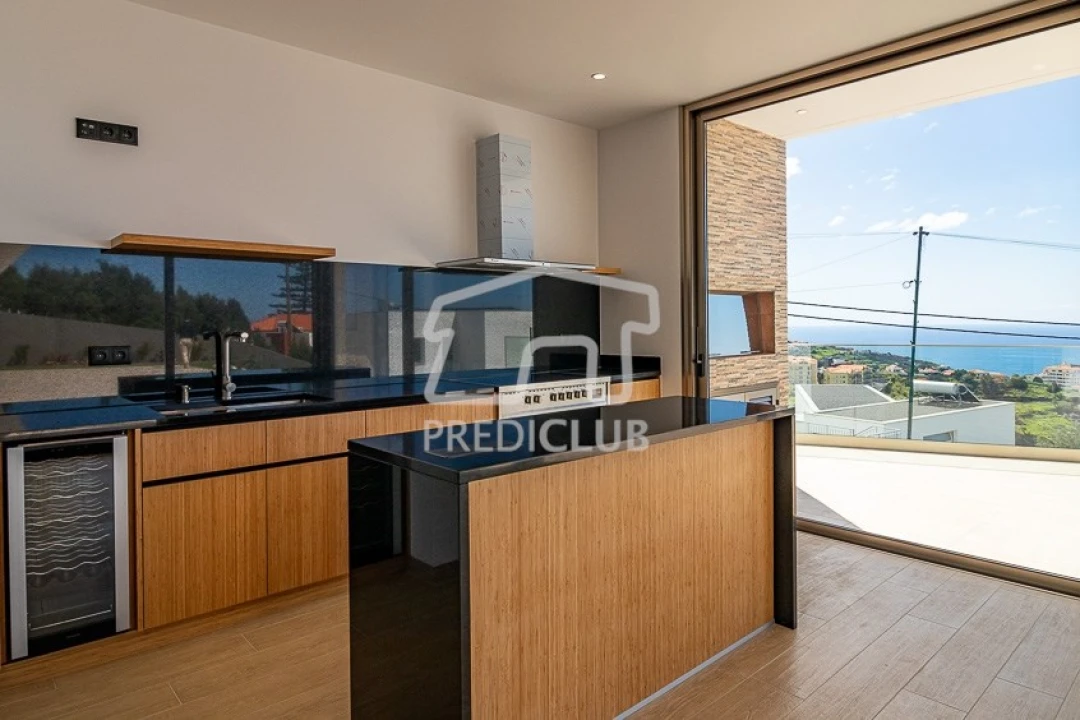 Moradia T3 para Venda em Estreito da Calheta Foto 15