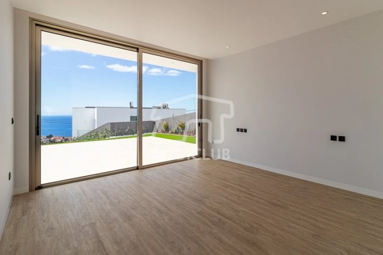 Moradia T3 para Venda em Estreito da Calheta Foto 29