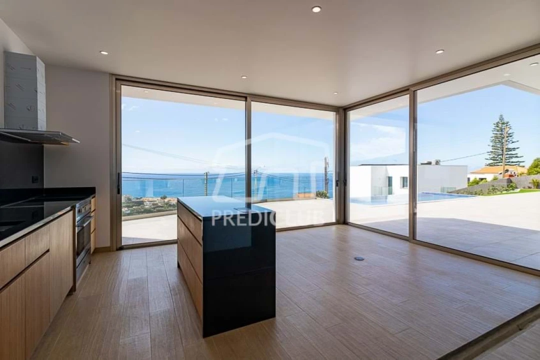 Moradia T3 para Venda em Estreito da Calheta Foto 16