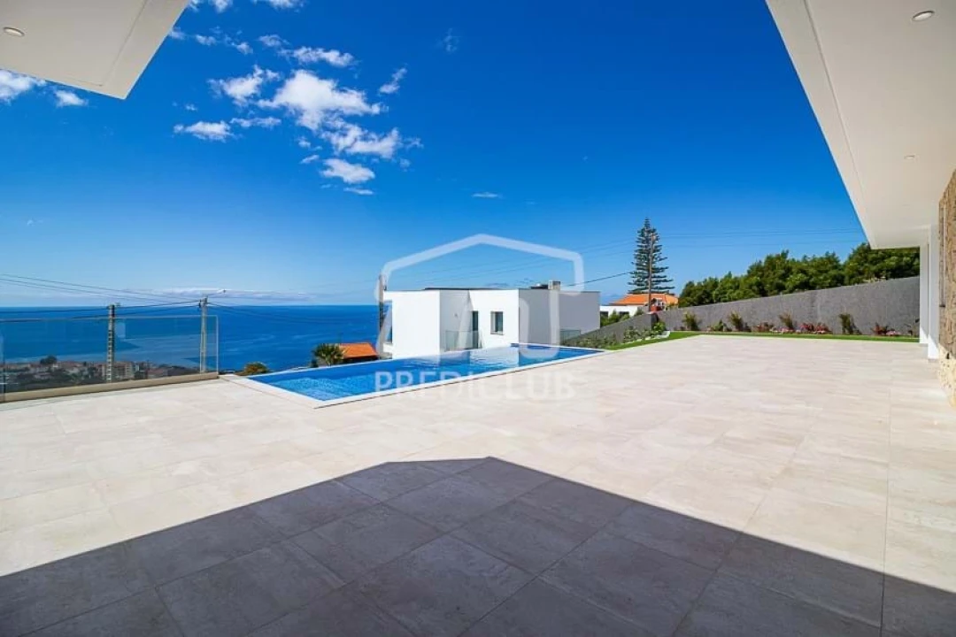 Moradia T3 para Venda em Estreito da Calheta Foto 6