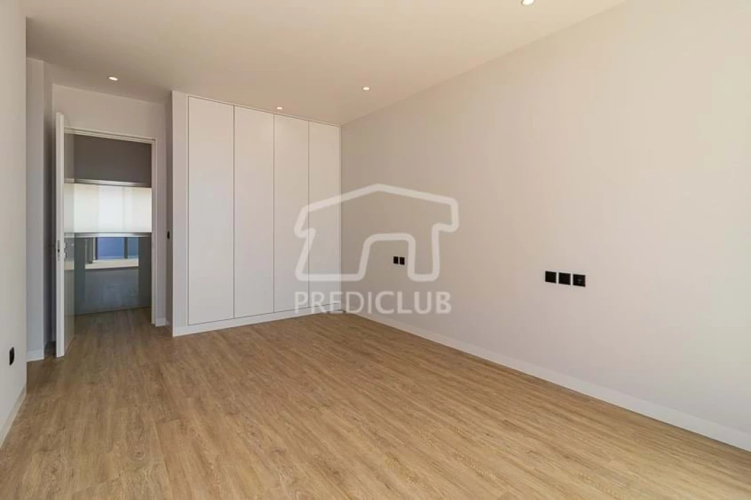 Moradia T3 para Venda em Estreito da Calheta Foto 21