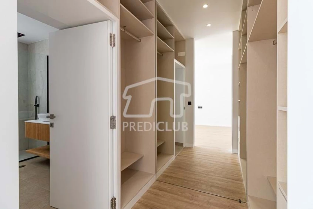 Moradia T3 para Venda em Estreito da Calheta Foto 20