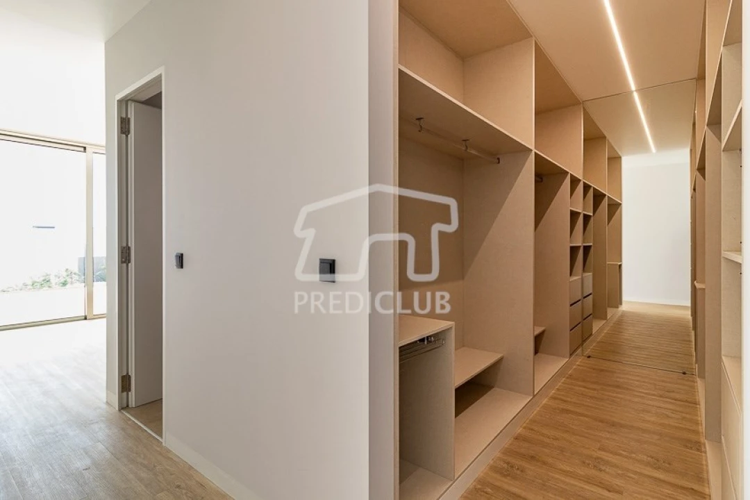 Moradia T3 para Venda em Estreito da Calheta Foto 27