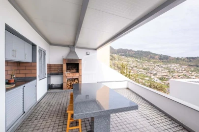 Moradia T2 para Venda em Arco da Calheta