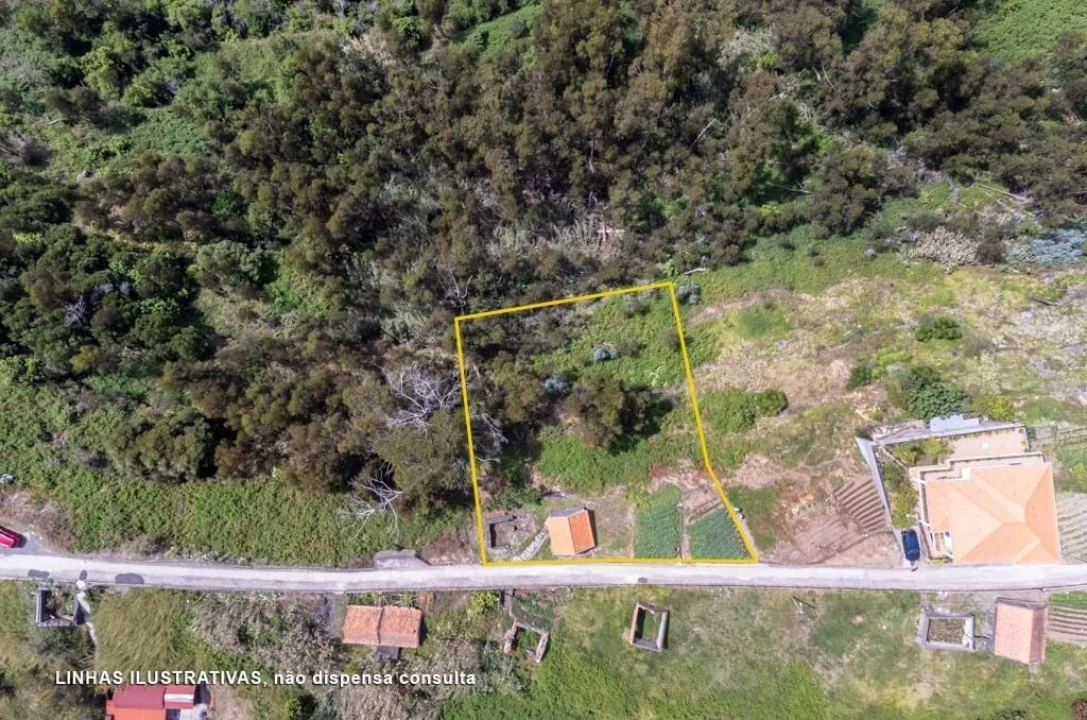 Terreno para Venda em Calheta Foto 4