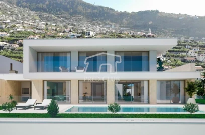 Moradia T4 para Venda em Arco da Calheta