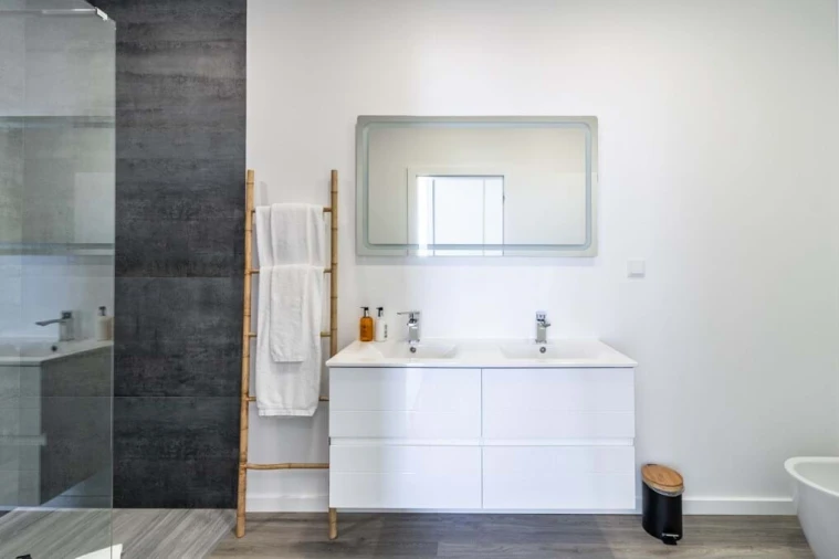 Moradia T4 para Venda em Campanario Foto 15