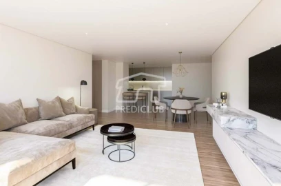 Apartamento T2 para Venda em Funchal (Santa Luzia)