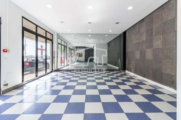 Negócio para Venda em Estreito de Camara de Lobos Foto 16