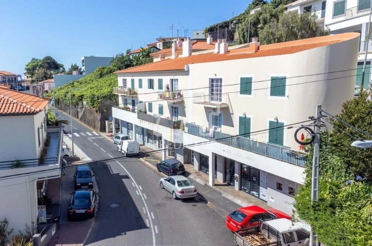 Negócio para Venda em Estreito de Camara de Lobos Foto 8