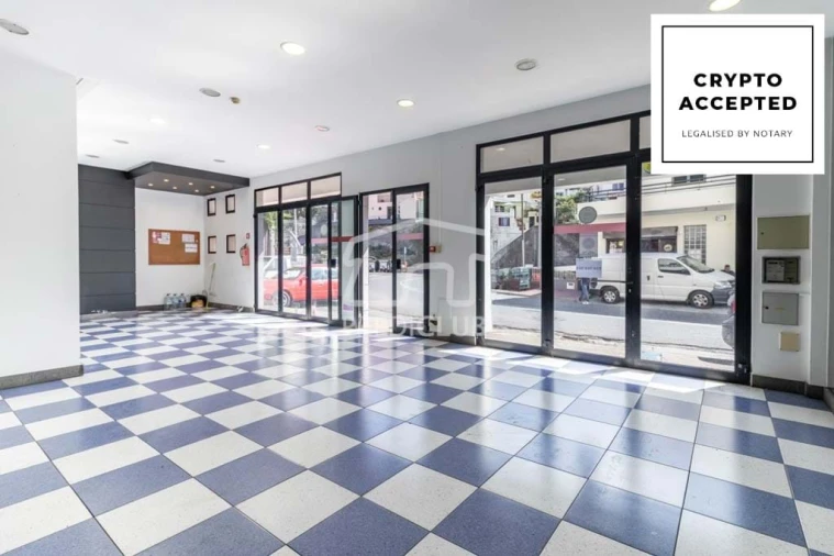 Negócio para Venda em Estreito de Camara de Lobos Foto 1