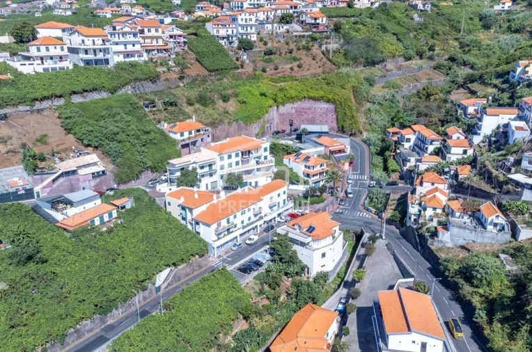 Negócio para Venda em Estreito de Camara de Lobos Foto 4