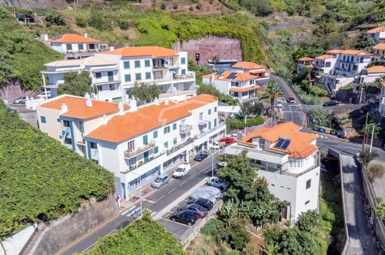 Negócio para Venda em Estreito de Camara de Lobos Foto 11