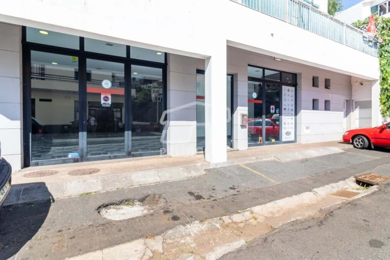 Negócio para Venda em Estreito de Camara de Lobos Foto 7