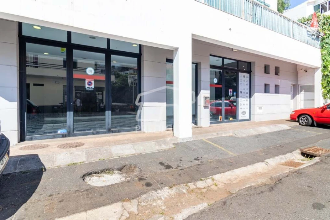 Negócio para Venda em Estreito de Camara de Lobos Foto 7