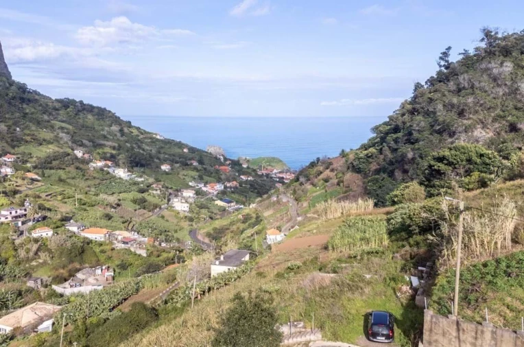 Terreno para Venda em Porto da Cruz Foto 8