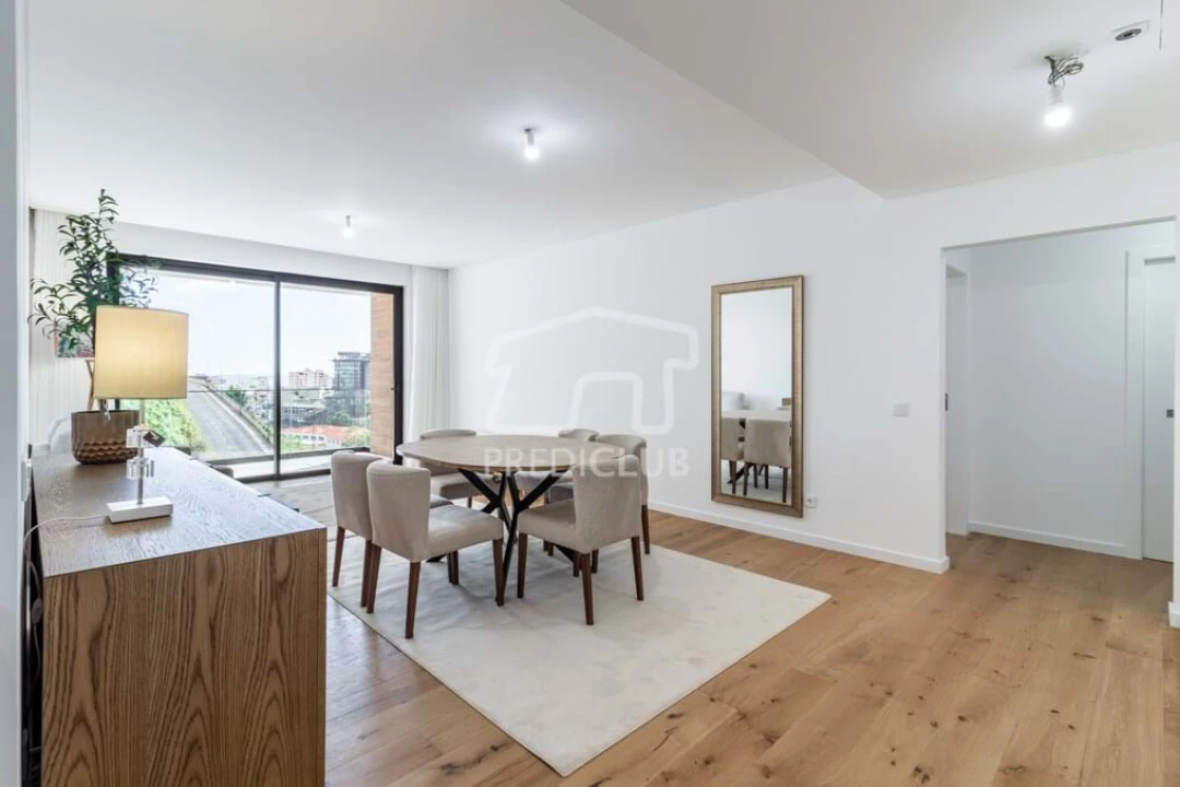 Apartamento T5 para Venda em Funchal (São Pedro) Foto 13