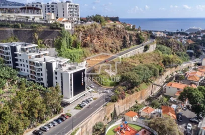 Apartamento T5 para Venda em Funchal (São Pedro)