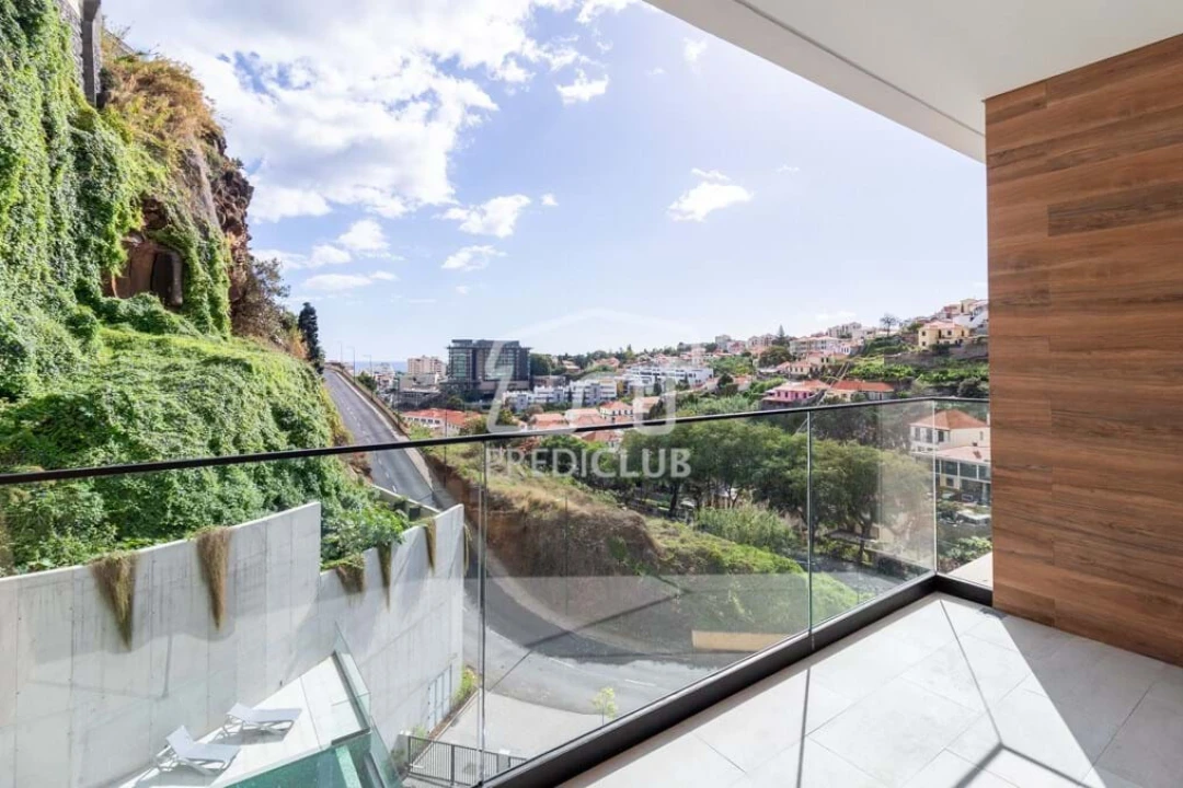 Apartamento T5 para Venda em Funchal (São Pedro) Foto 11