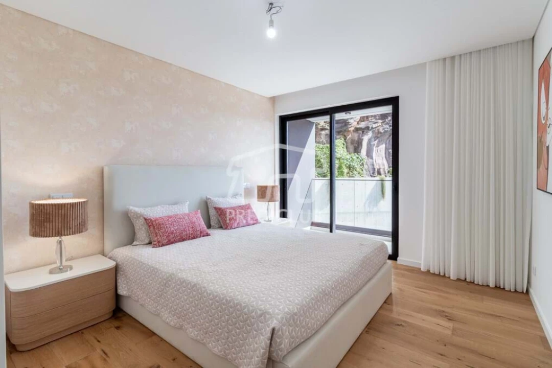 Apartamento T5 para Venda em Funchal (São Pedro) Foto 8
