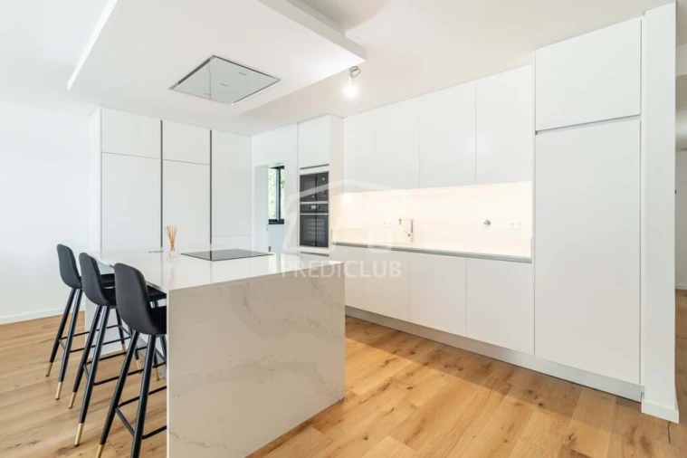 Apartamento T5 para Venda em Funchal (São Pedro) Foto 21