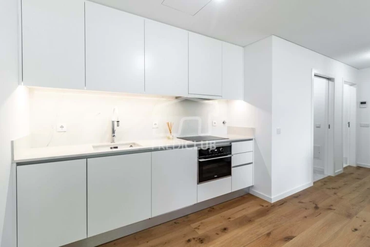 Apartamento T5 para Venda em Funchal (São Pedro) Foto 16