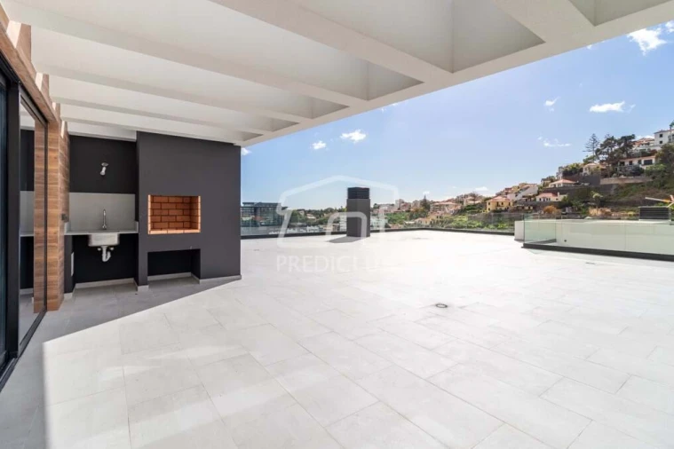 Apartamento T5 para Venda em Funchal (São Pedro) Foto 29