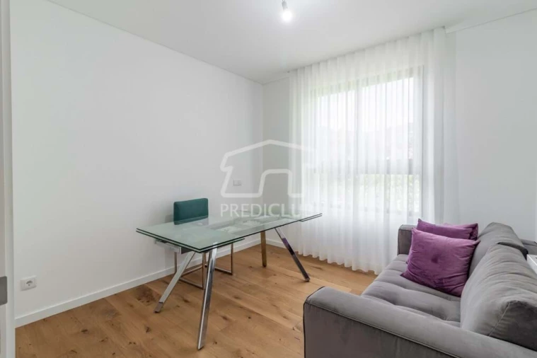 Apartamento T5 para Venda em Funchal (São Pedro) Foto 6