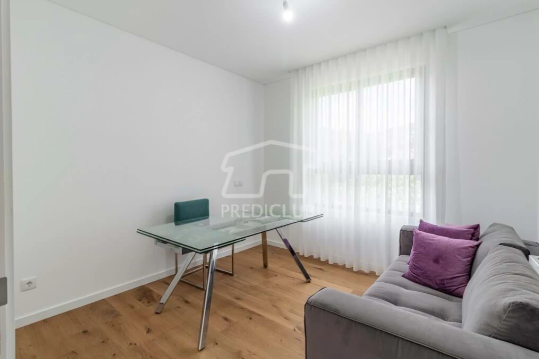 Apartamento T5 para Venda em Funchal (São Pedro) Foto 6