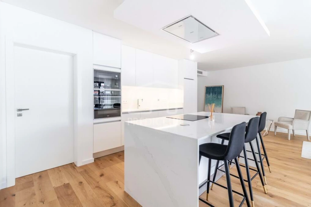 Apartamento T5 para Venda em Funchal (São Pedro) Foto 34