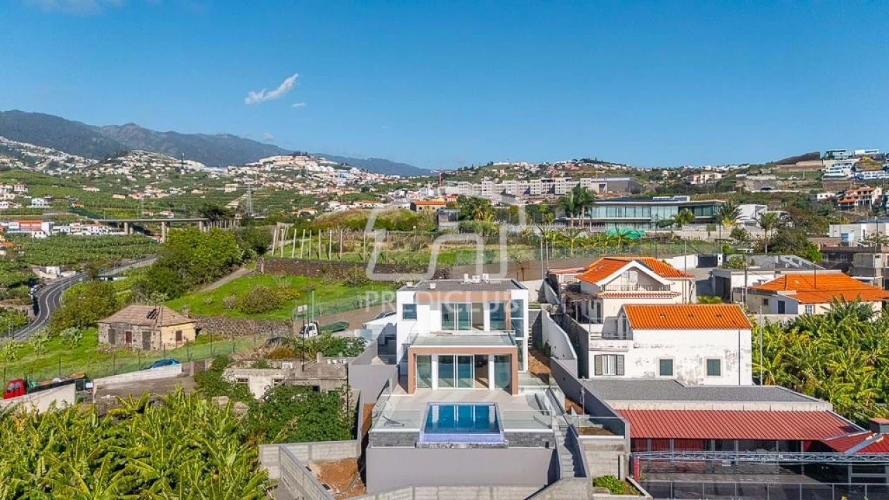 Moradia T3 para Venda em São Martinho Foto 25