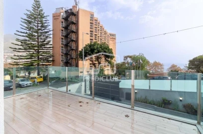 Moradia T4 para Venda em Machico