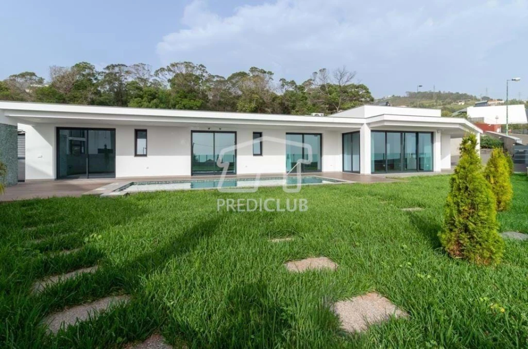 Moradia T3 para Venda em Agua de Pena Foto 5