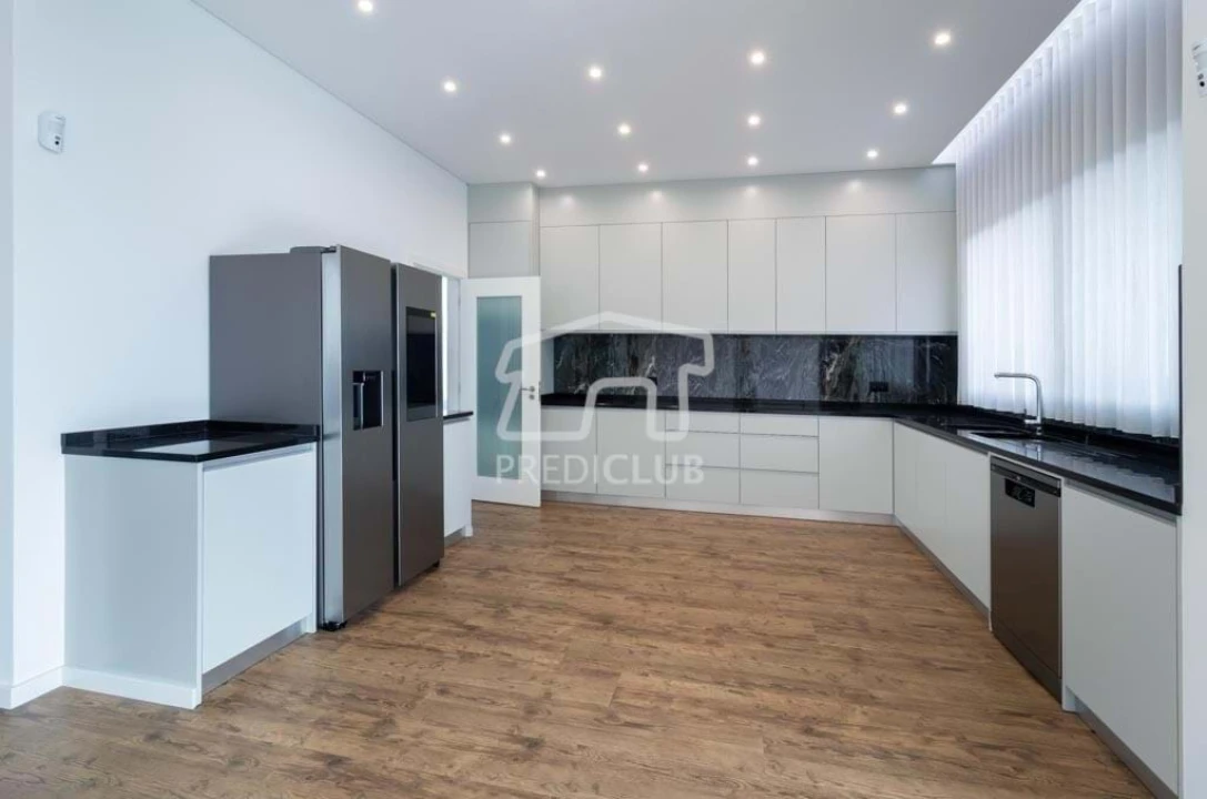 Moradia T3 para Venda em Agua de Pena Foto 12