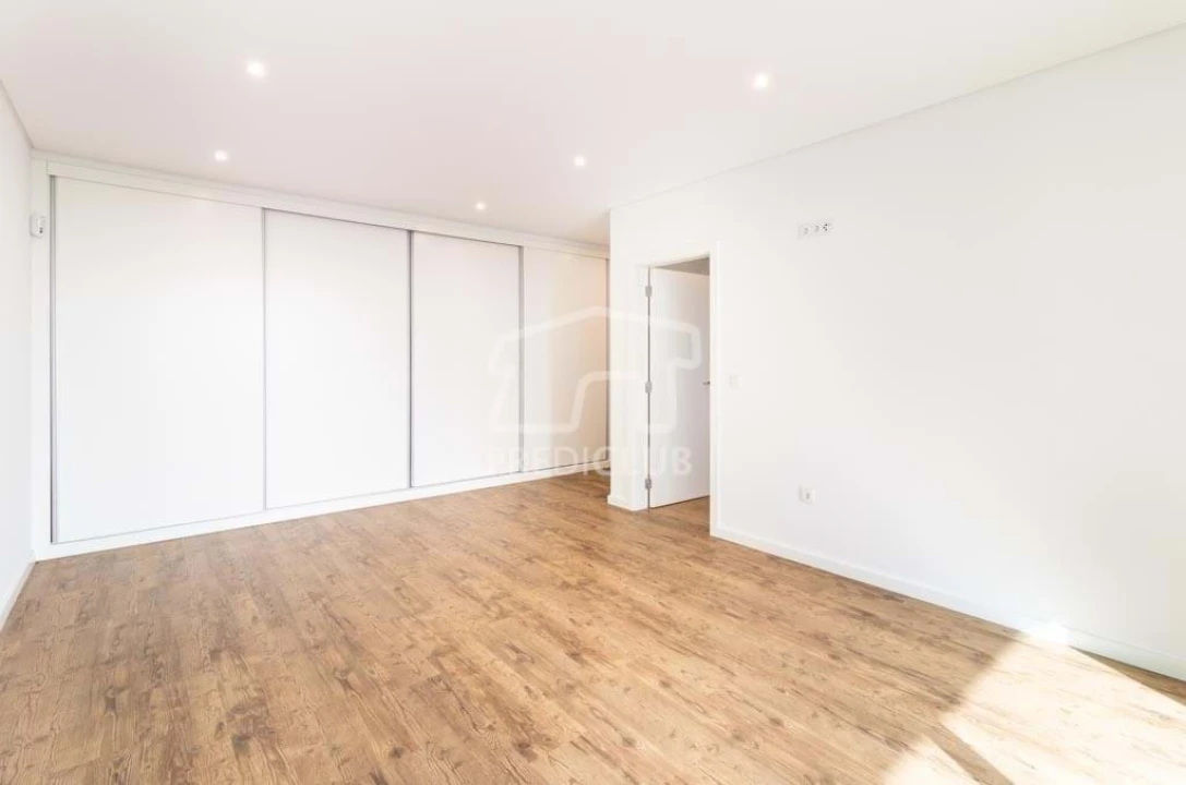 Moradia T3 para Venda em Agua de Pena Foto 16