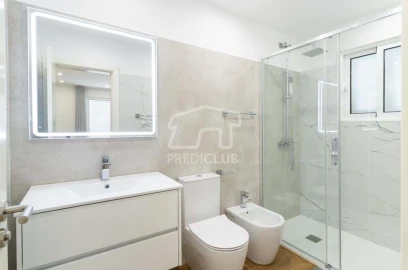 Moradia T3 para Venda em Funchal (São Pedro)