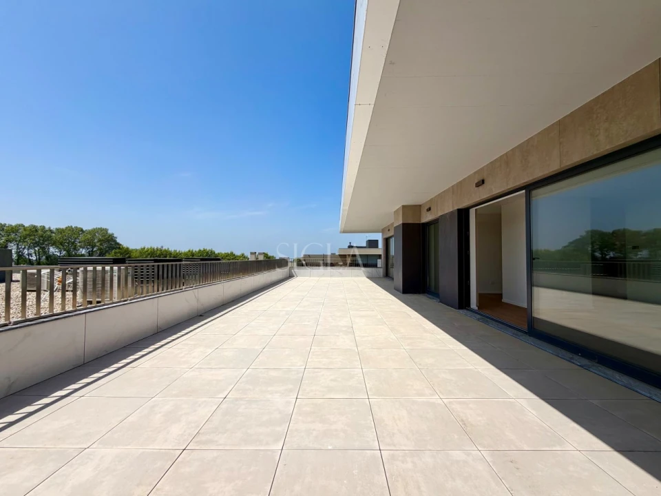 Apartamento T4 para Venda em Canidelo Foto 1