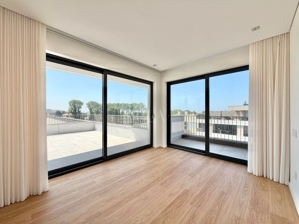 Apartamento T4 para Venda em Canidelo Foto 15