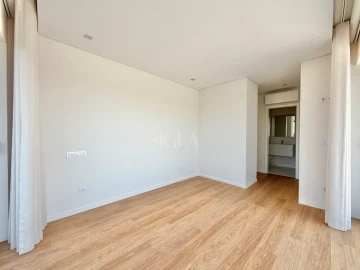 Apartamento T4 para Venda em Canidelo