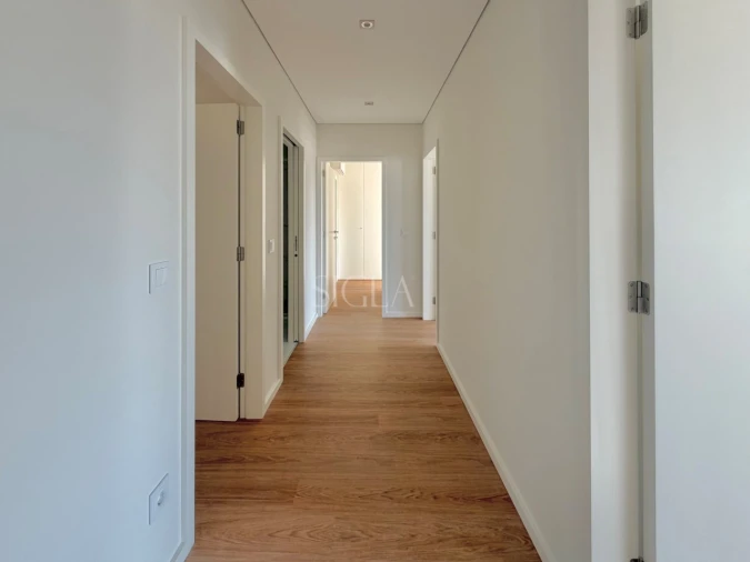 Apartamento T4 para Venda em Canidelo Foto 30
