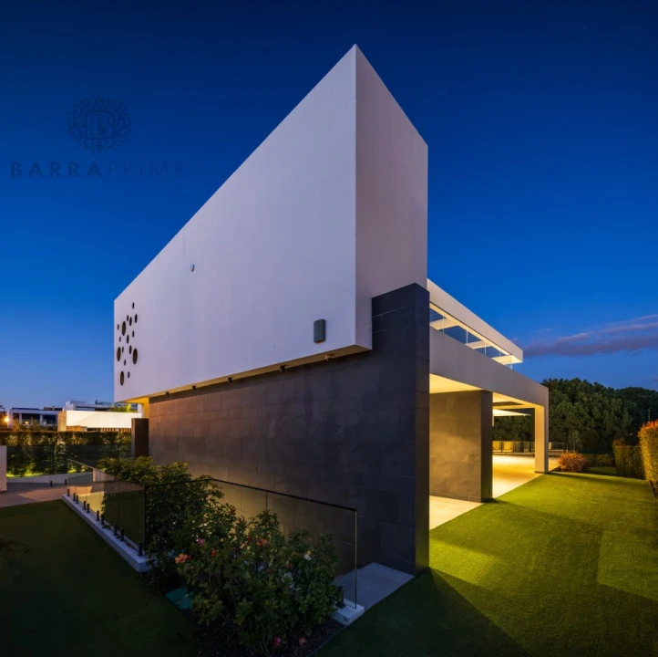 Moradia T5 para Venda em Quarteira Foto 63