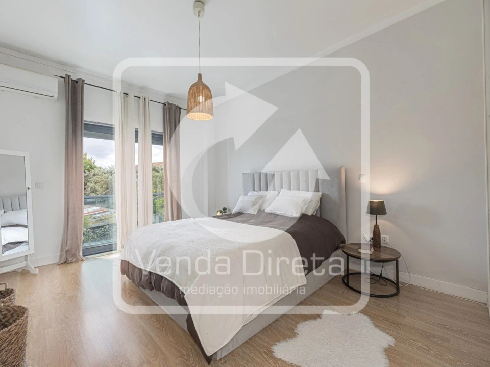 Moradia T4 para Venda em Santo Antonio da Charneca Foto 11