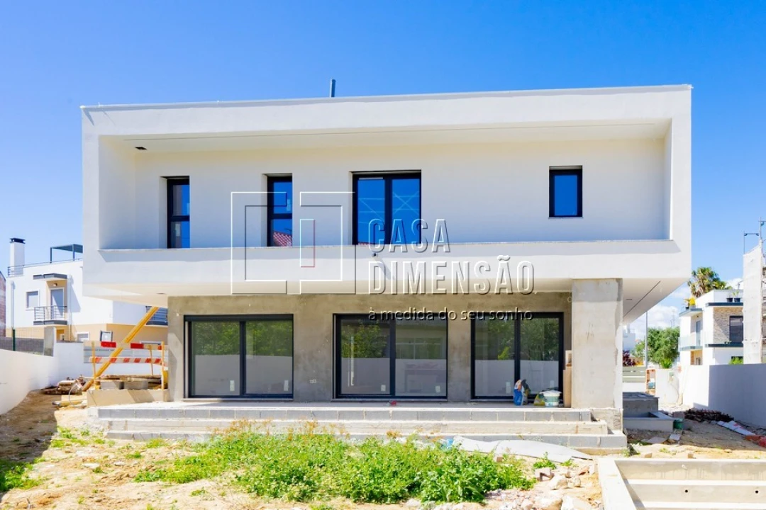 Moradia T4 para Venda em Caparica e Trafaria Foto 48
