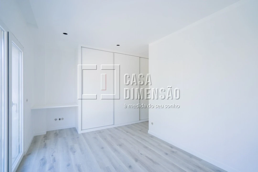 Moradia T3 para Venda em São Domingos de Rana Foto 9